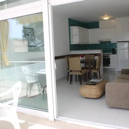 Agi Residencial Almadraba *