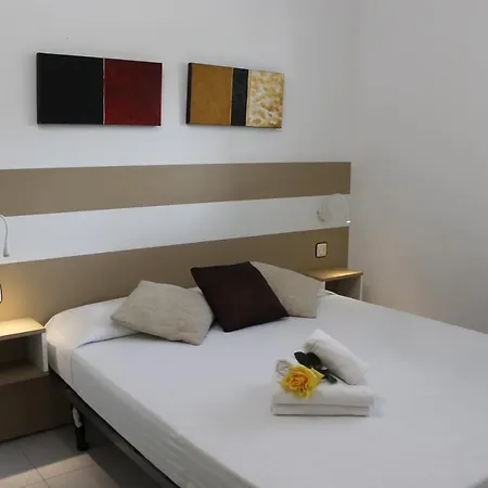 Agi Residencial Almadraba Ρόζες