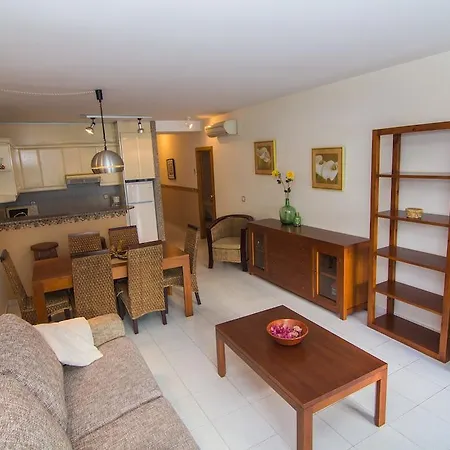 Agi Residencial Almadraba Ρόζες