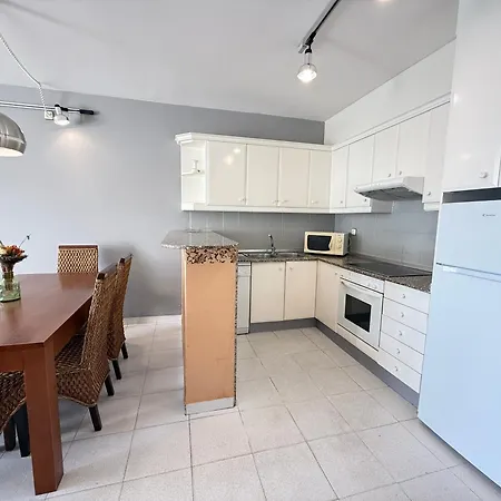 Agi Residencial Almadraba *