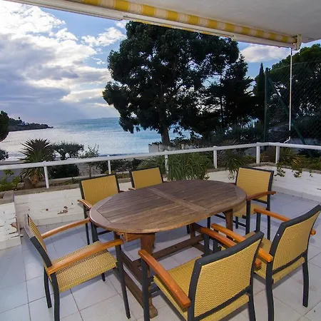 Agi Residencial Almadraba